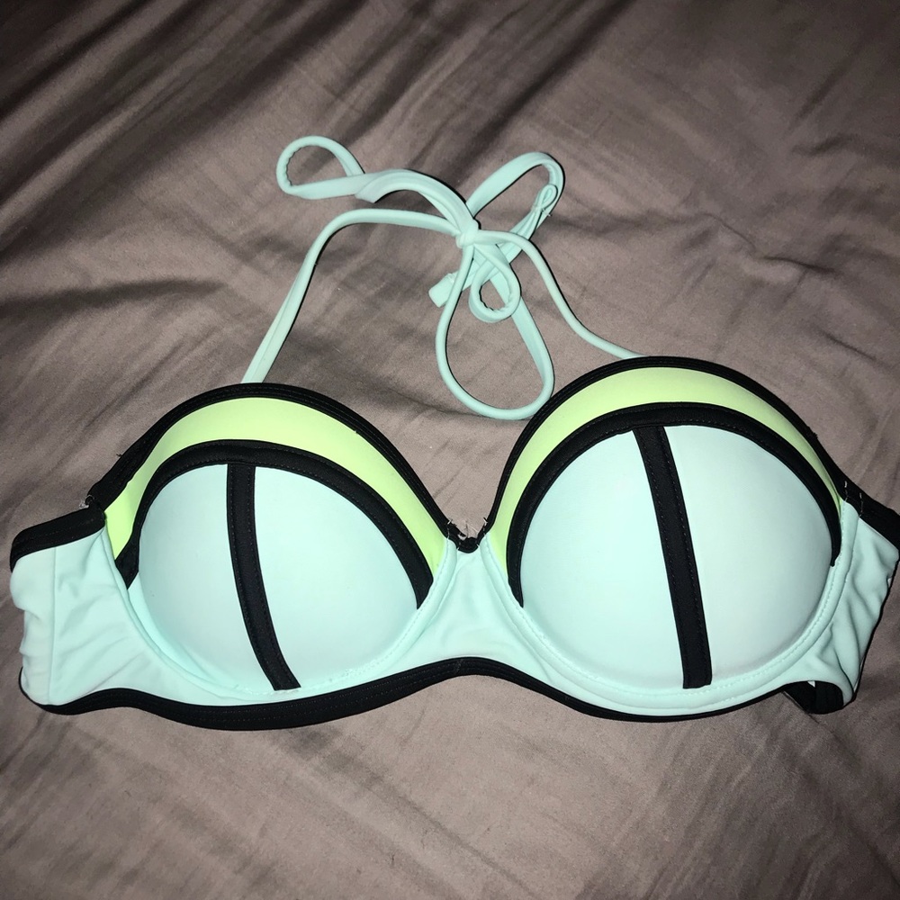 Bikini top